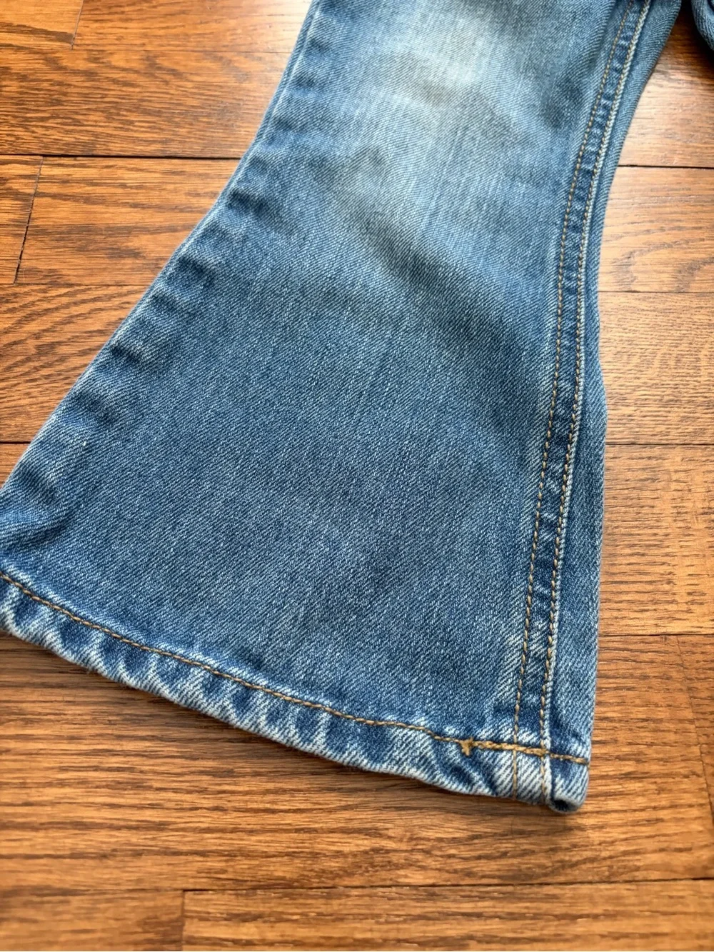 OshKosh B'gosh Toddler Size 2 Embroidered Denim Flared Jeans Butterfly Pink